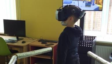Kviečiame išbandyti virtualios realybės (VR) akinius!